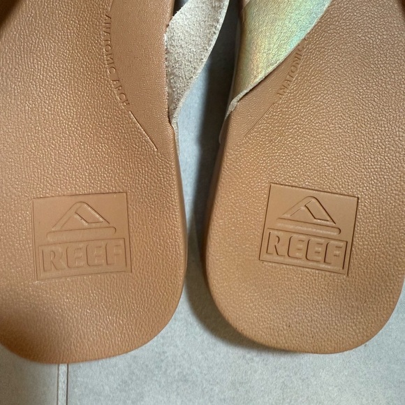 Women’s Reef Cream Tan champagne vegan leather Sandals - brand new never worn - Picture 8 of 8